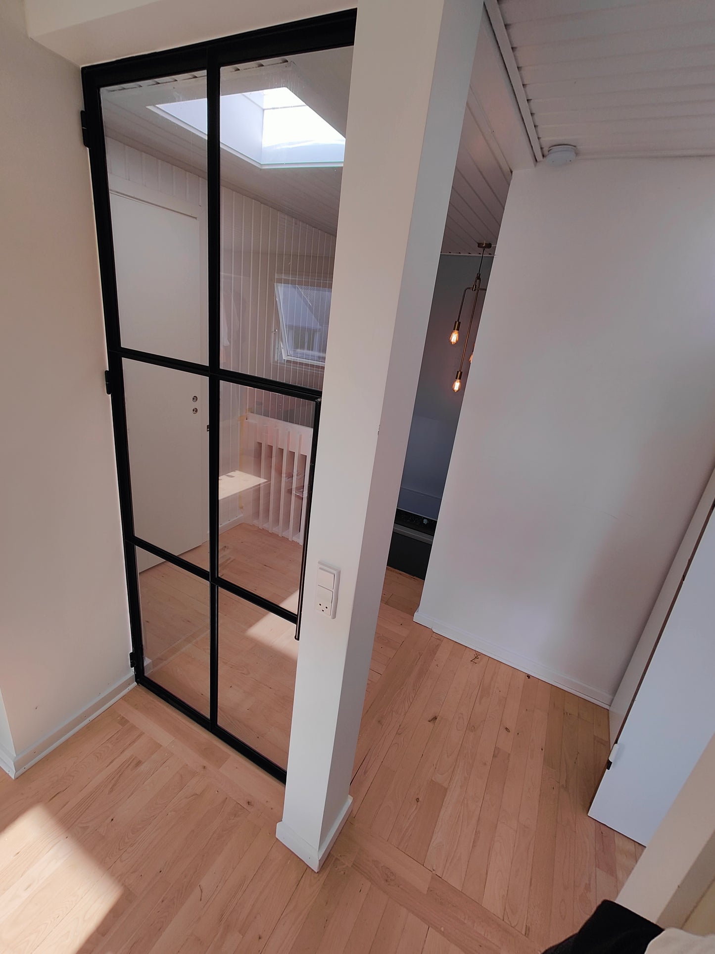 SPECIALMÅL - New Yorker dør med karm (B:70-100 x H:180-230 cm)