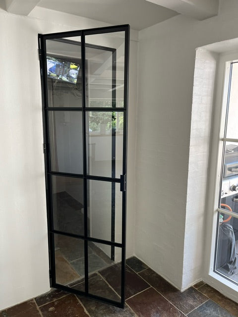 SPECIALMÅL - New Yorker dør med karm - 8 felter (B:70-100 x H:180-230 cm)