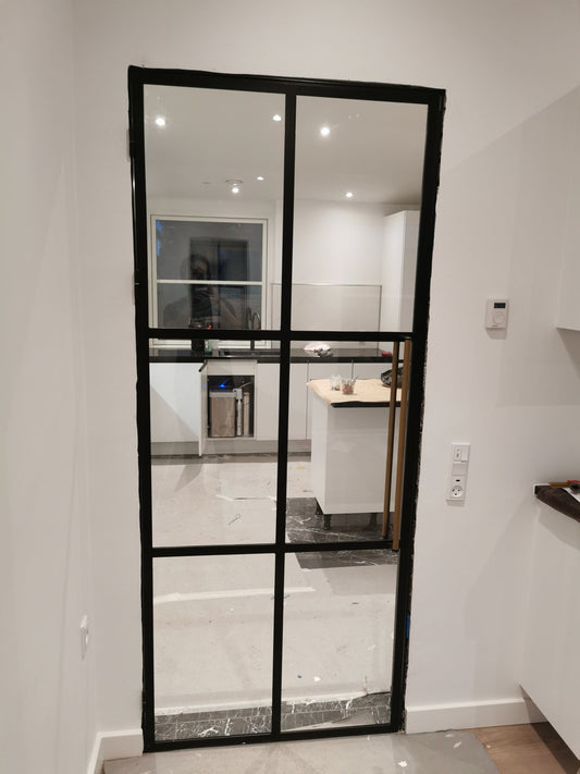 Newyorker dør standard mål 90x210.Steelandmarble