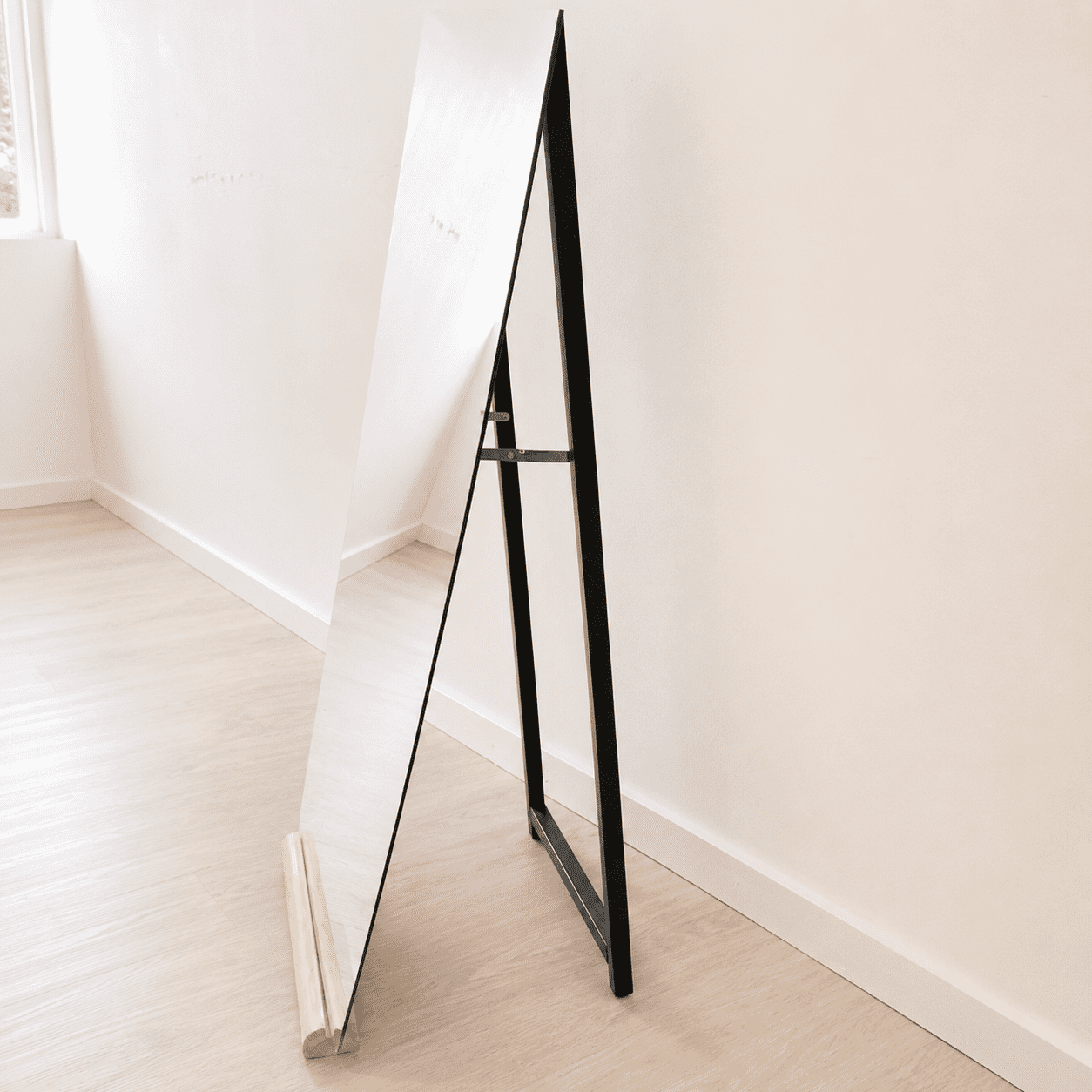 Mina - Asymmetrisk Gulv Spejl 180x80cm
