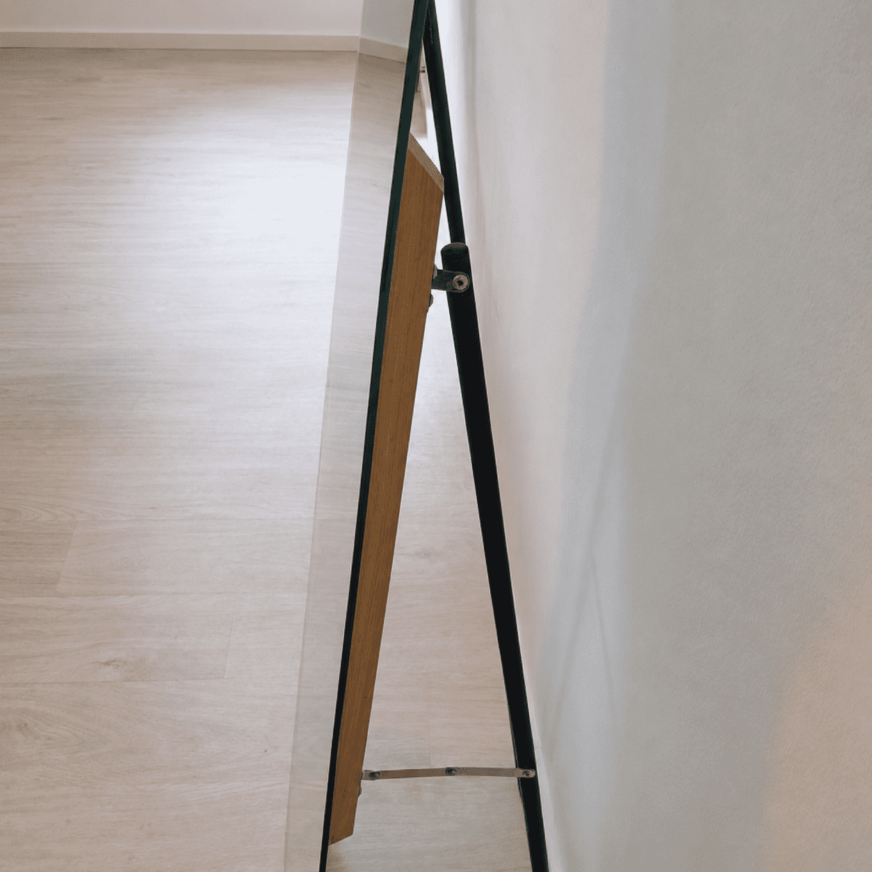 Bølge - Asymmetrisk Væg-/gulv Spejl 180x60cm