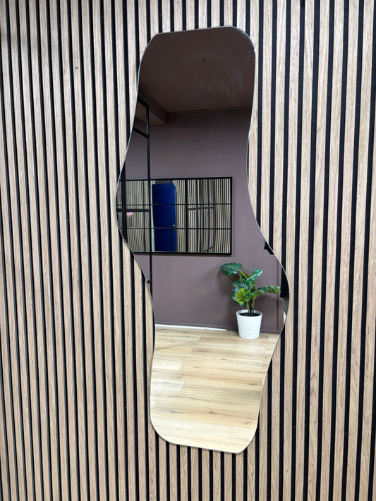 Sensa - Asymmetrisk Vægspejl 140x60cm