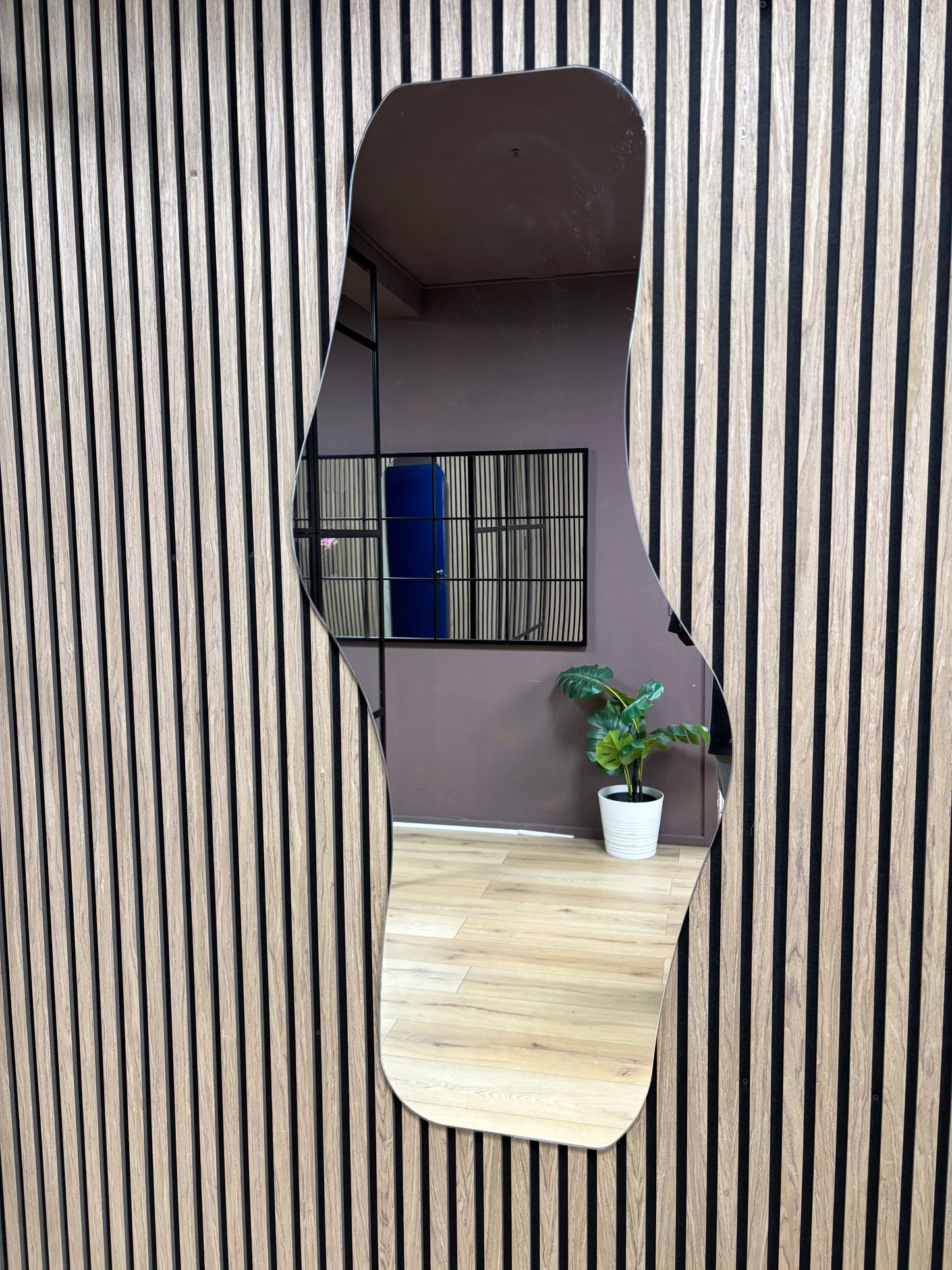 Sensa - Asymmetrisk Vægspejl 140x60cm