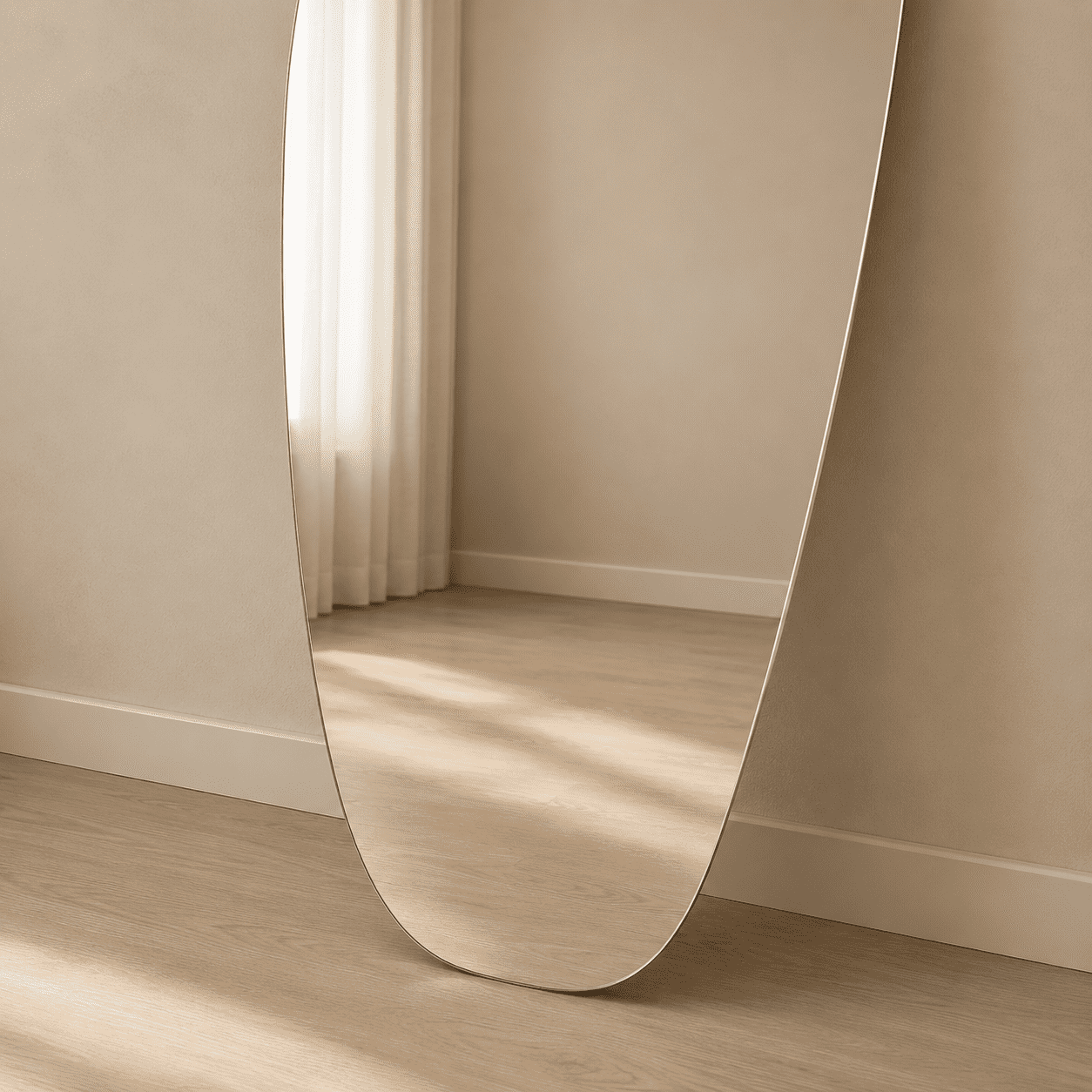 Oscar - Asymmetrisk Vægspejl 140x60cm